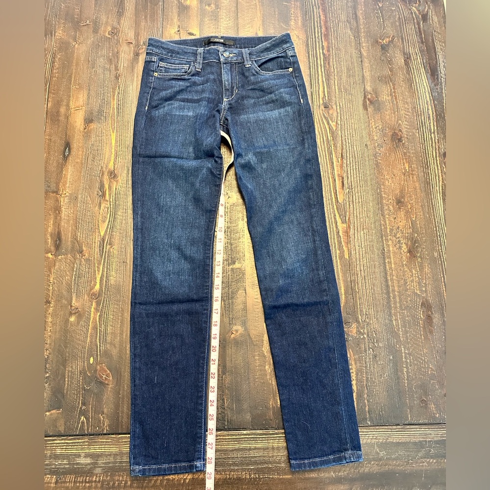 Joe’s “Bootie Fit” Skinny Jeans. Size 27. Excellent condition!